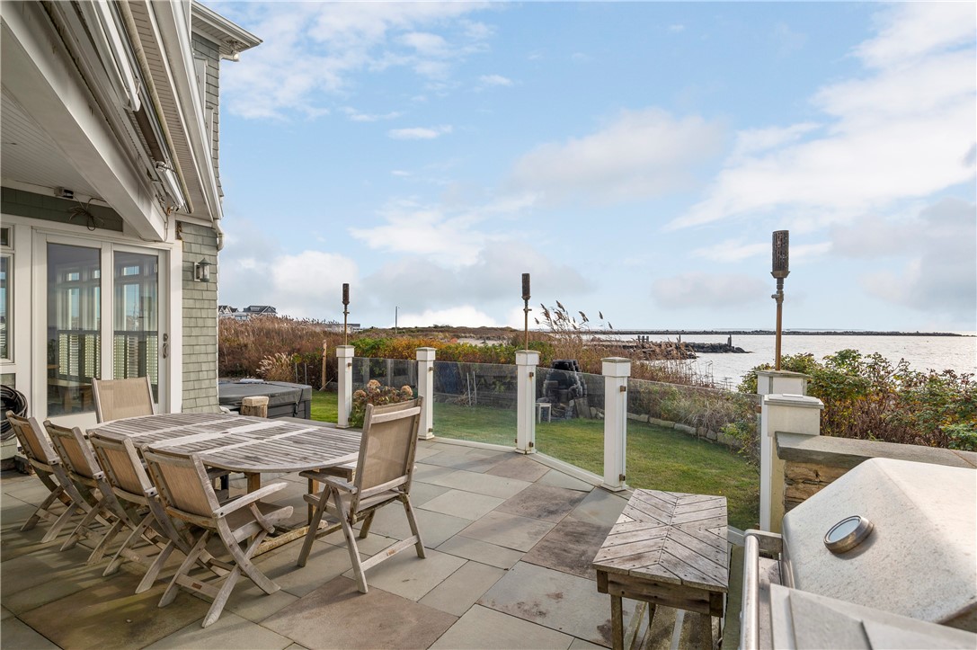 22 Shore Road Narragansett, RI 02882 - Photo 41 of 50
