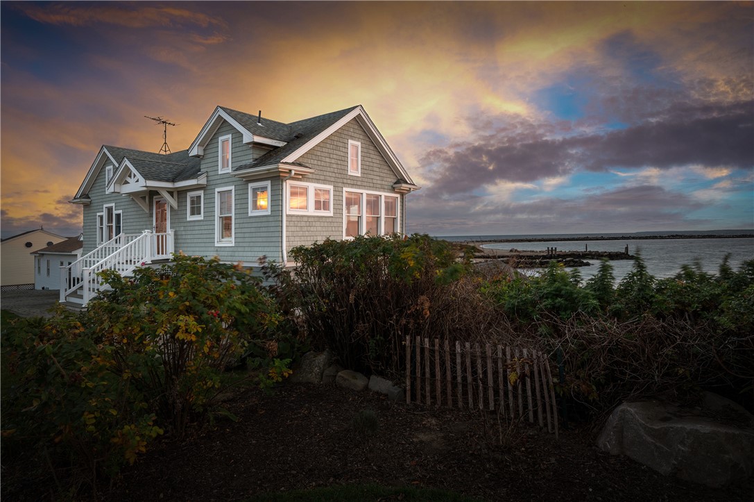 22 Shore Road Narragansett, RI 02882 - Photo 43 of 50