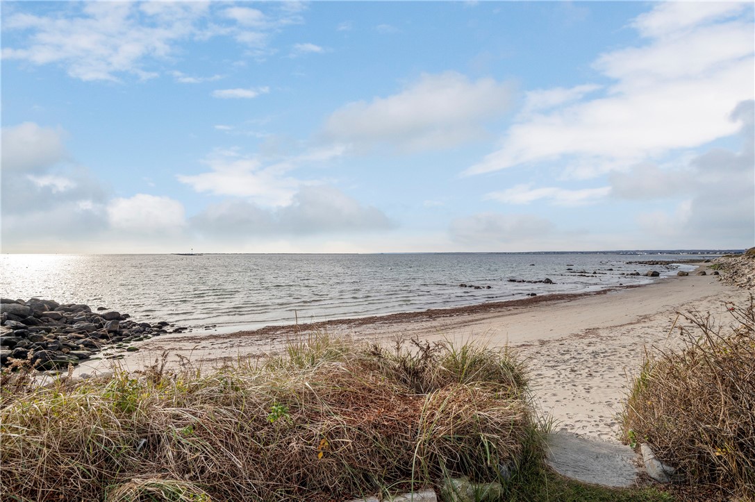 22 Shore Road Narragansett, RI 02882 - Photo 47 of 50