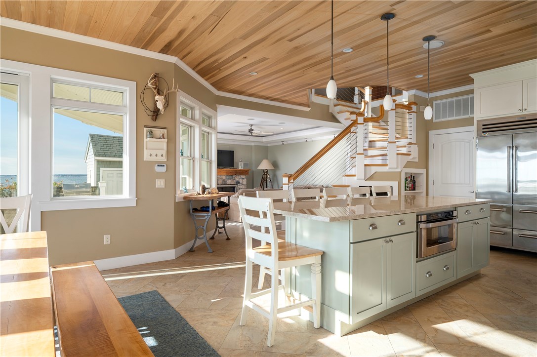 22 Shore Road Narragansett, RI 02882 - Photo 9 of 50