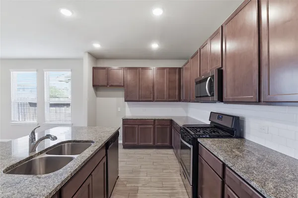 $2,000 | 24715 Oakheath Arbor Lane, Houston, TX 77336