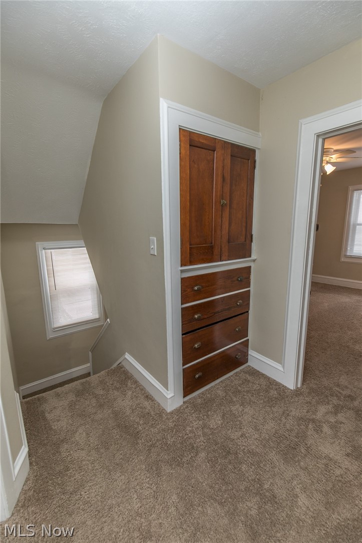 13562 Cedar Road Cleveland, OH 44118 - Photo 16 of 30