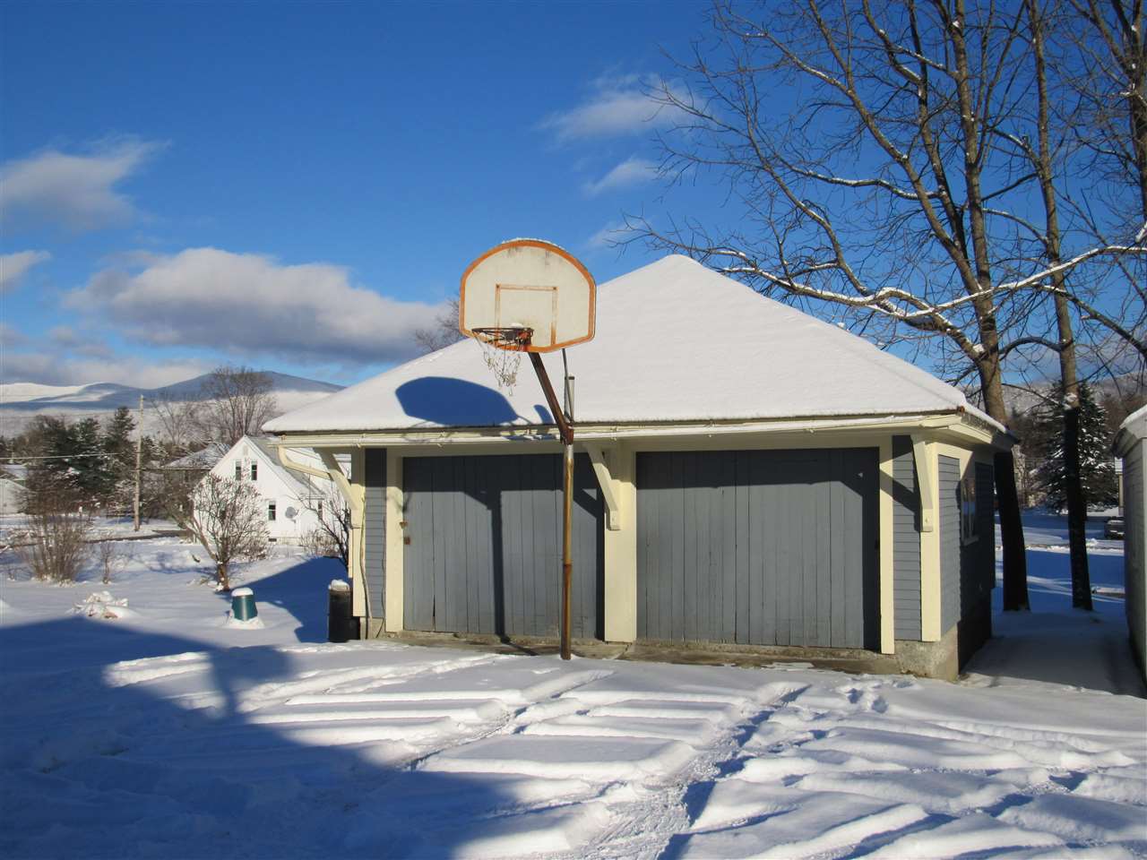 192 Lincoln Avenue Rutland, VT 05701 - Photo 3 of 18
