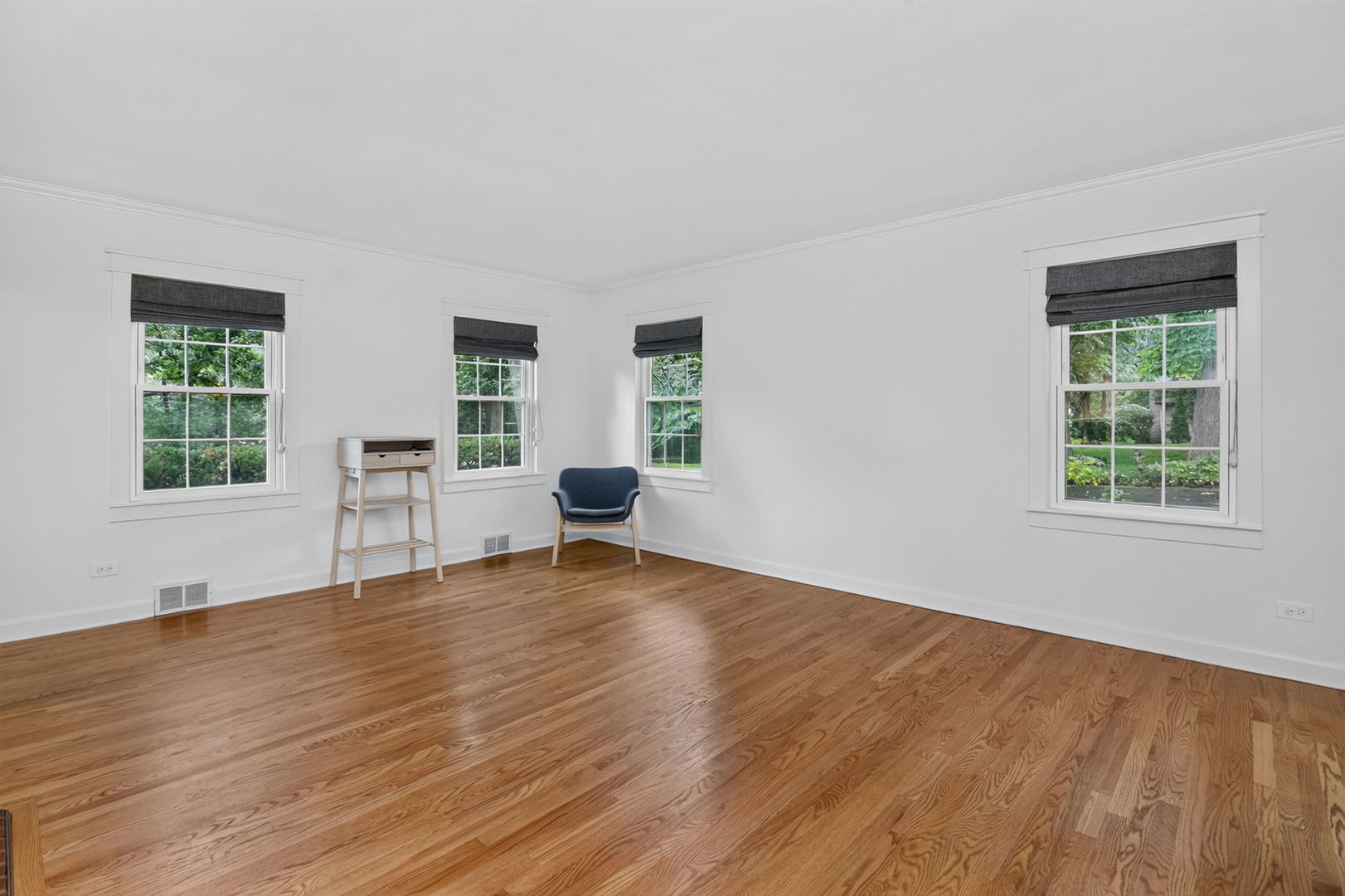 14 Walnut Road Glen Ellyn, IL 60137 - Photo 5 of 27