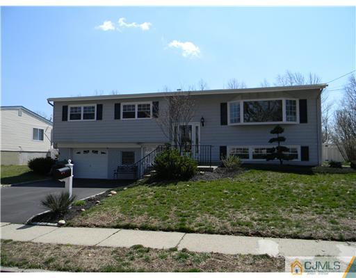 14 Harmon Road Edison, NJ 08837 - Photo 1 of 20 Gallery Image 1