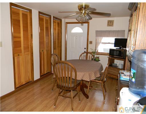 14 Harmon Road Edison, NJ 08837 - Photo 14 of 20 Gallery Image 14