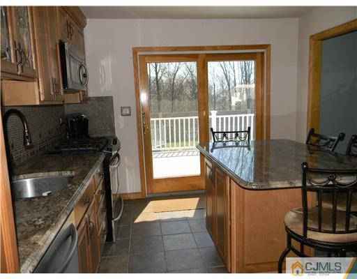 14 Harmon Road Edison, NJ 08837 - Photo 3 of 20 Gallery Image 3