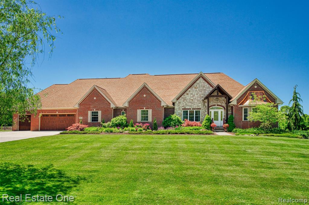 2482 South Latson Road Howell, MI 48843 - Photo 1 of 87