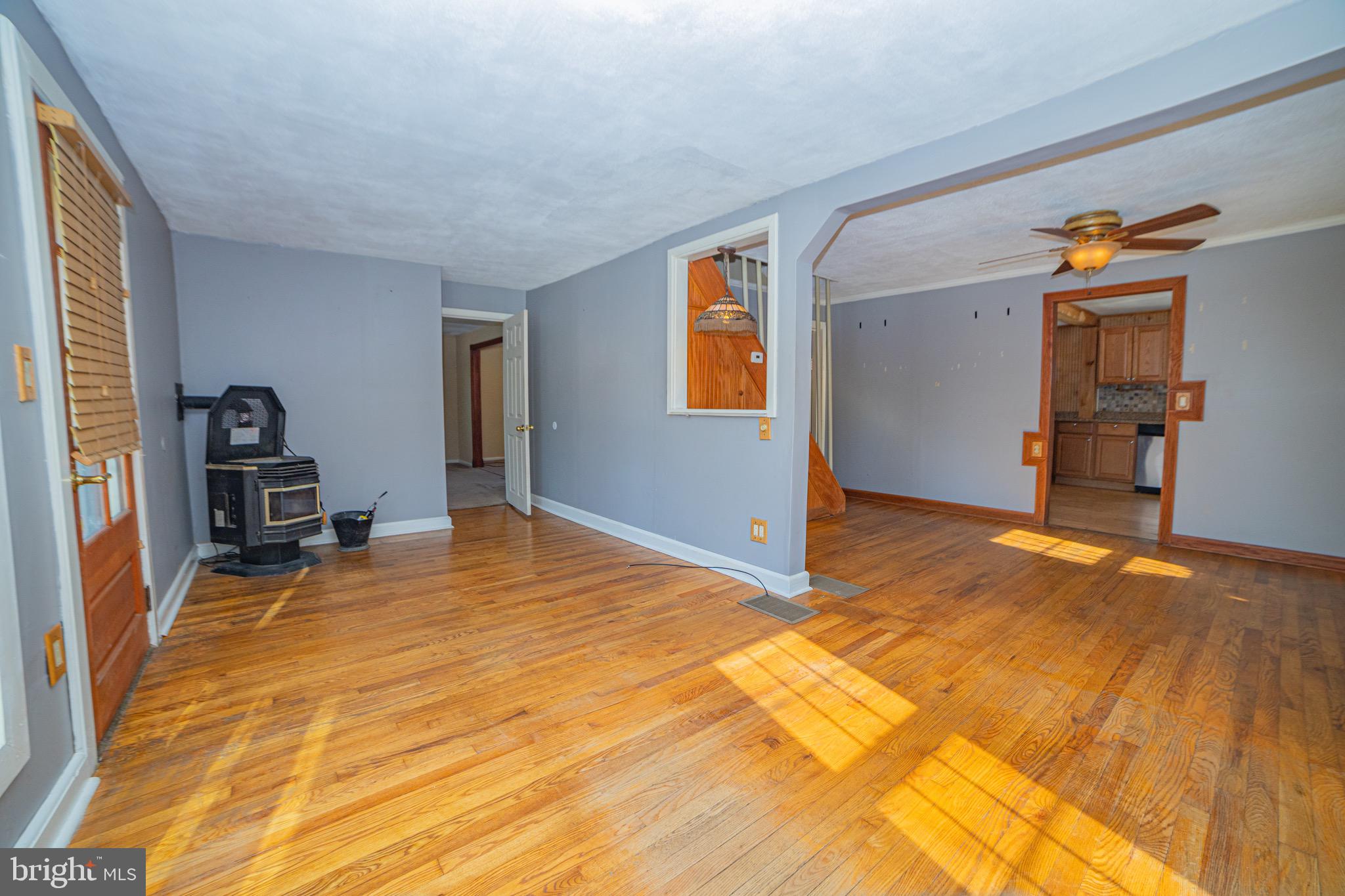 424 Ruth Avenue Upper Chichester, PA 19014 - Photo 8 of 41 Gallery Image 8
