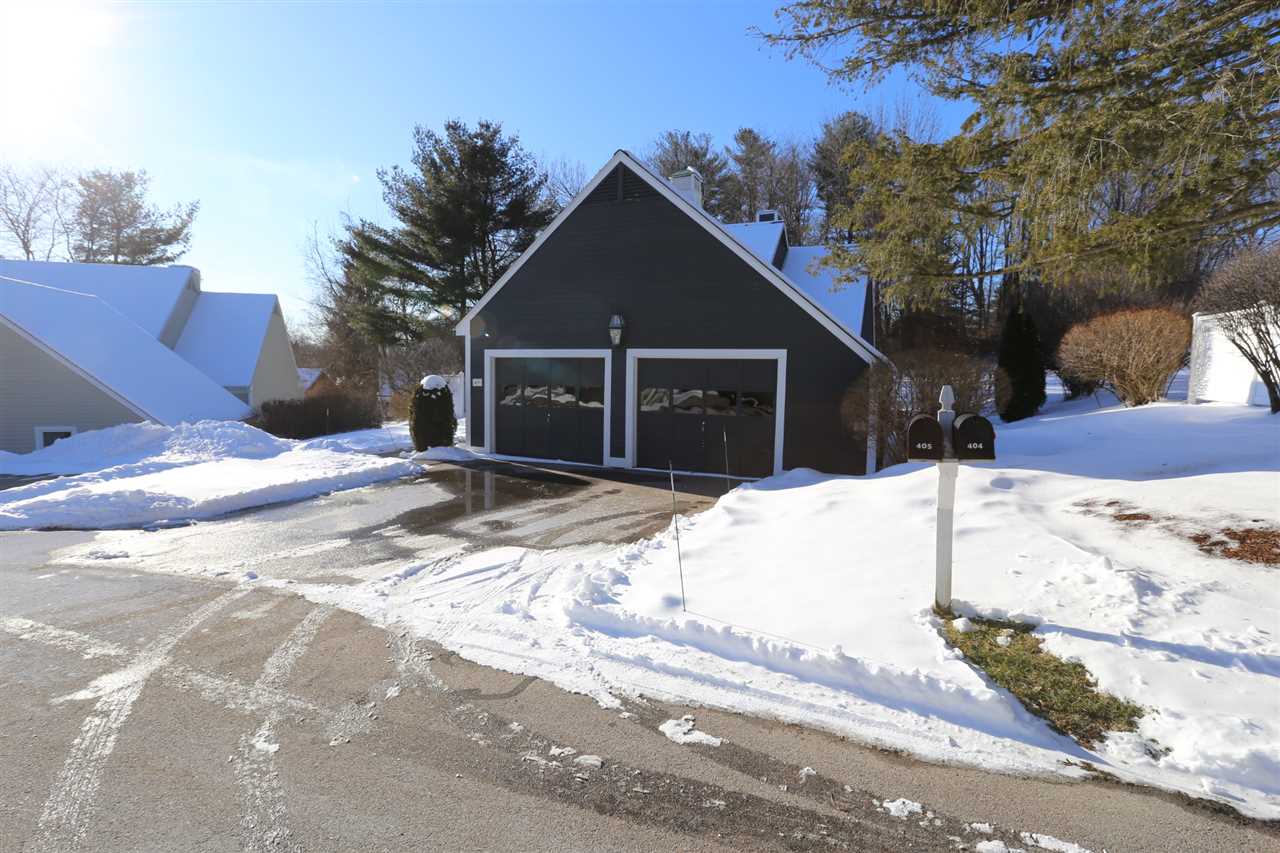 405 Straw Hill Road Manchester, NH 03104 - Photo 2 of 35