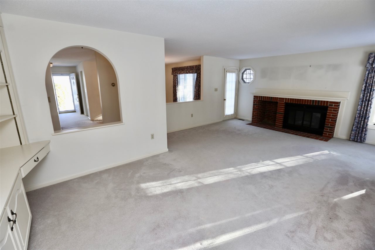 405 Straw Hill Road Manchester, NH 03104 - Photo 15 of 35