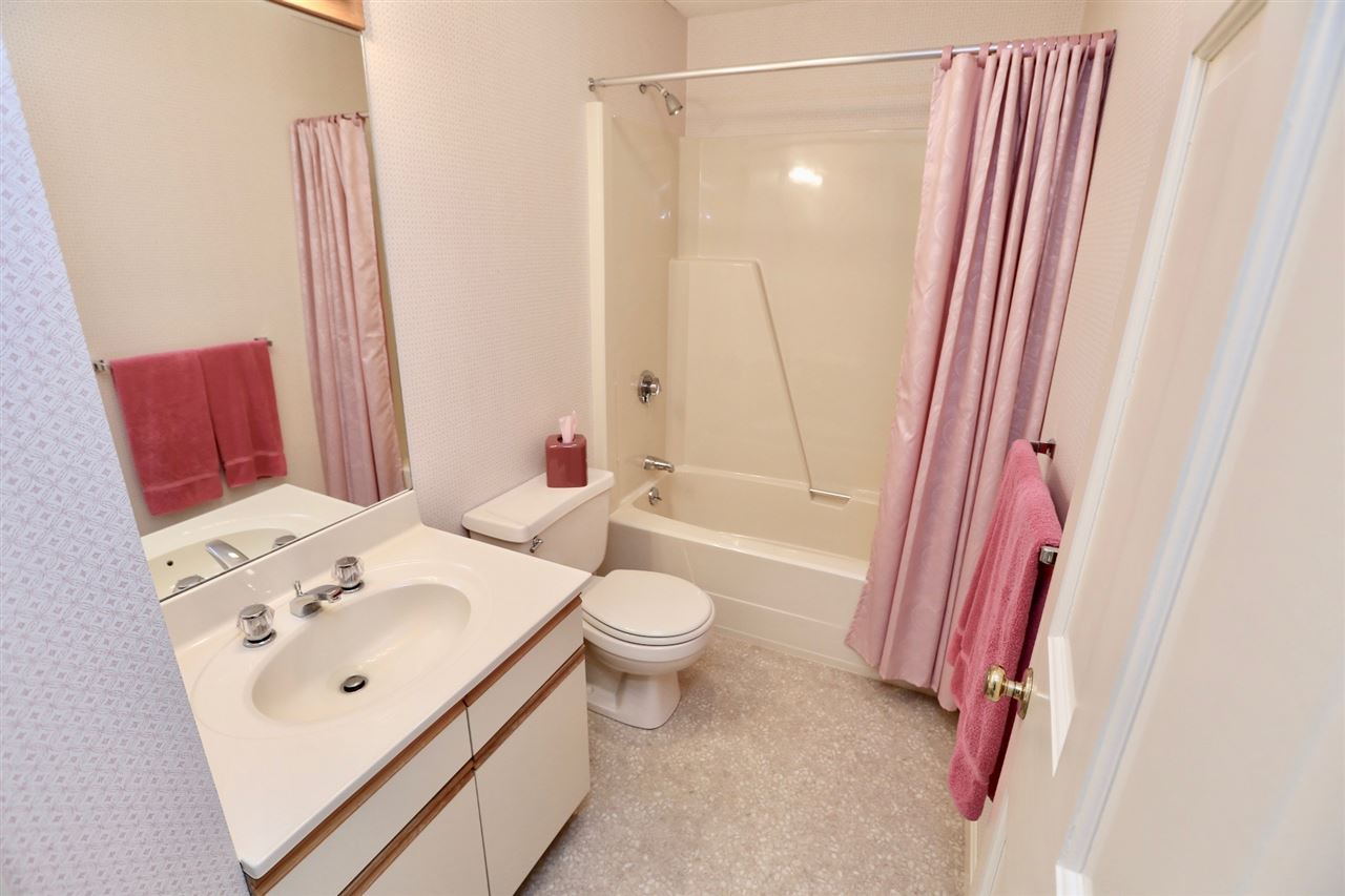 405 Straw Hill Road Manchester, NH 03104 - Photo 24 of 35