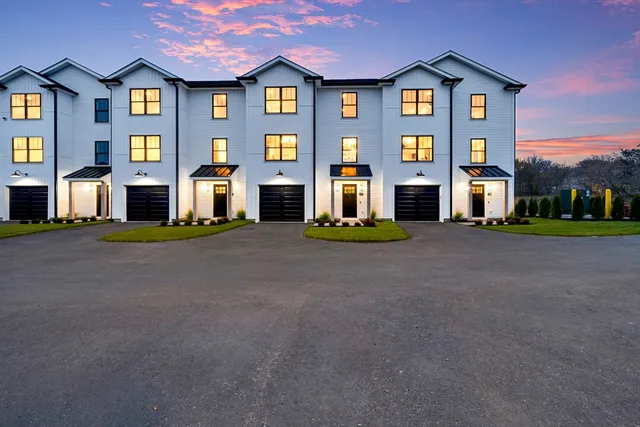 $729,900 | 32 Birch Brook Road, Unit 15, Lynn, MA 01905