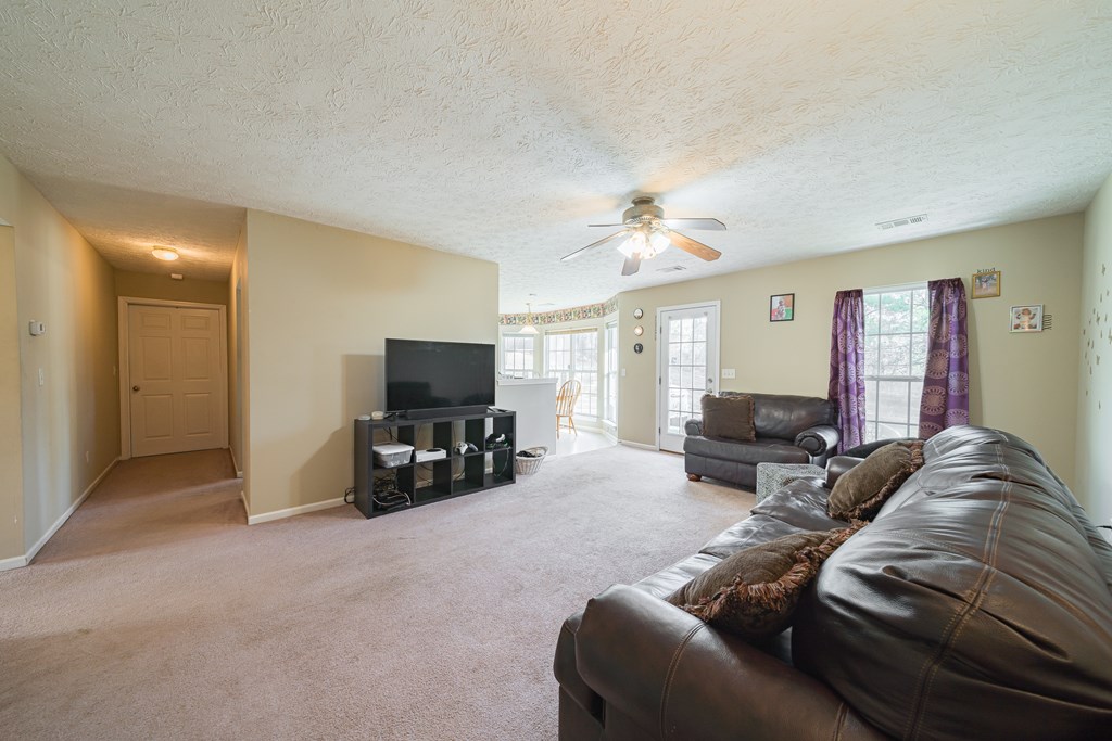 842 Pheasant Loop Columbus, GA 31907 - Photo 8 of 29 living room