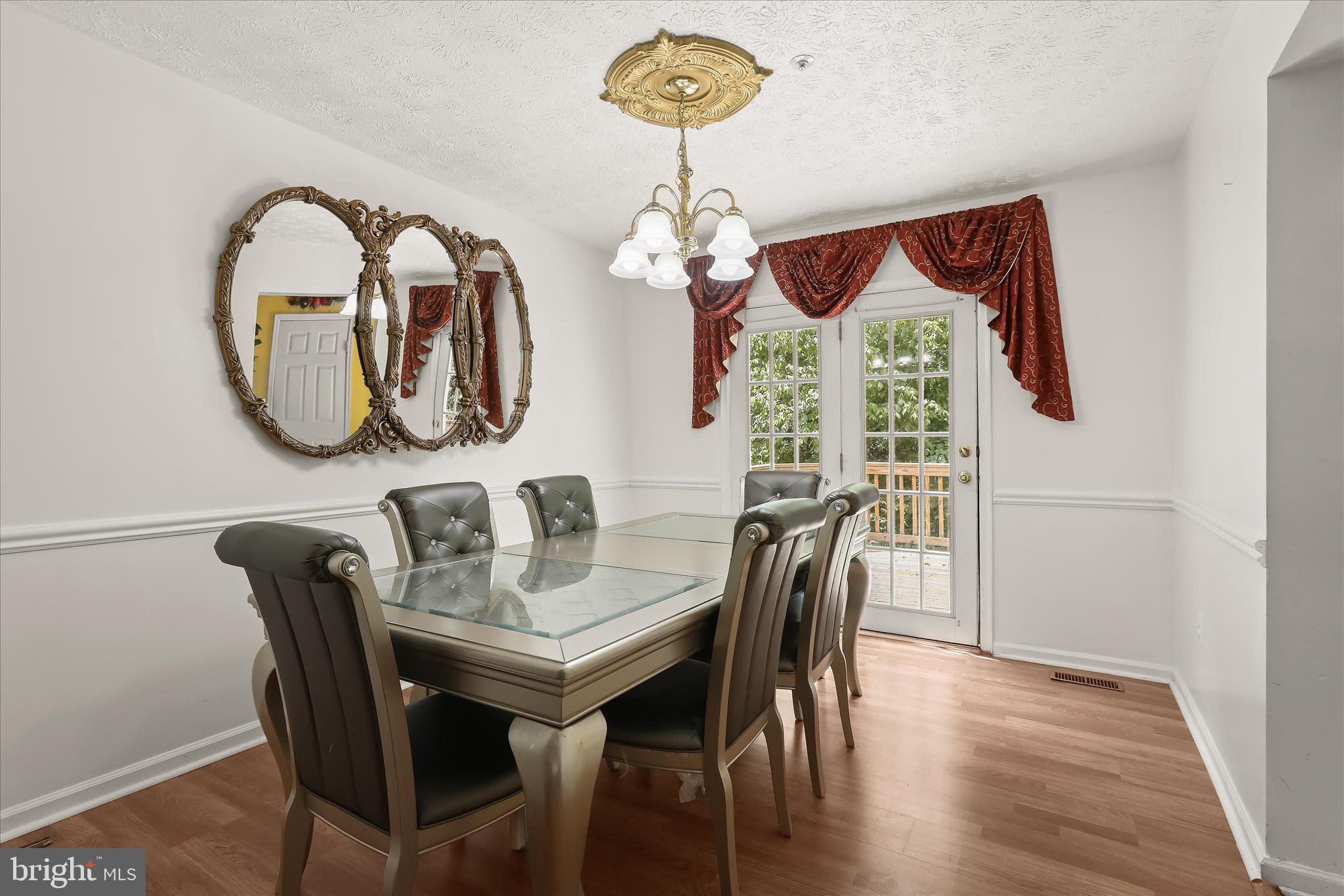 716 Streamside Drive Bowie, MD 20721 - Photo 7 of 28 Dining Room