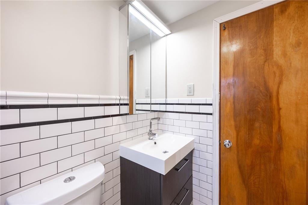 5165 Stanton Avenue, Unit 2 Pittsburgh, PA 15201 - Photo 7 of 10