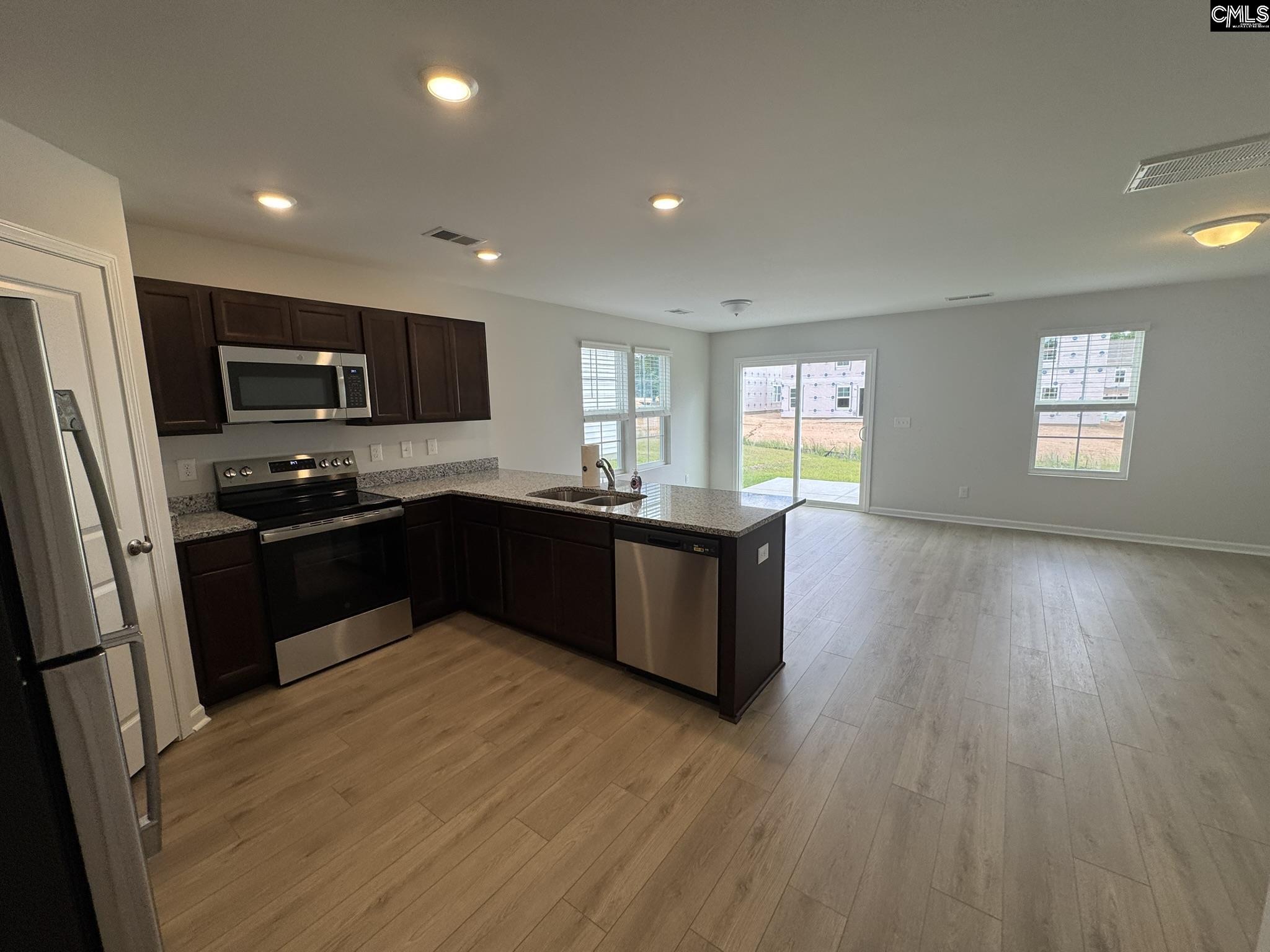 421 Pinaster Path West Columbia, SC 29170 - Photo 5 of 18