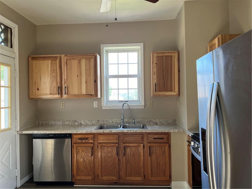 177 George Street Rochester, PA 15074 - Photo 8 of 27