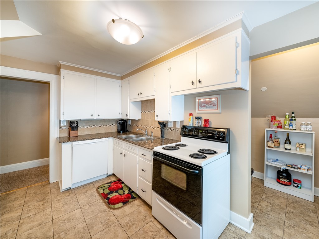 229 Culver Road Rochester, NY 14607 - Photo 35 of 42 Upstairs furnished Rental