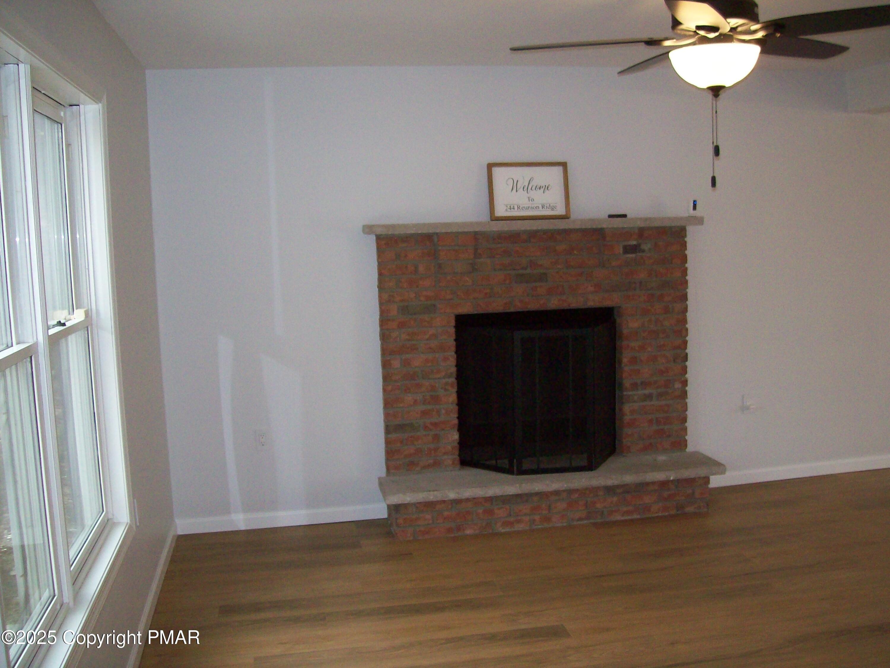 244 Reunion Ridge East Stroudsburg, PA 18301 - Photo 14 of 25 living room