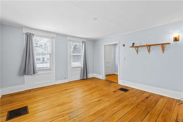 $279,900 | 606 South Terry Road, Geddes, NY 13219