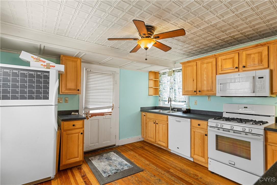 606 South Terry Road Geddes, NY 13219 - Photo 10 of 33