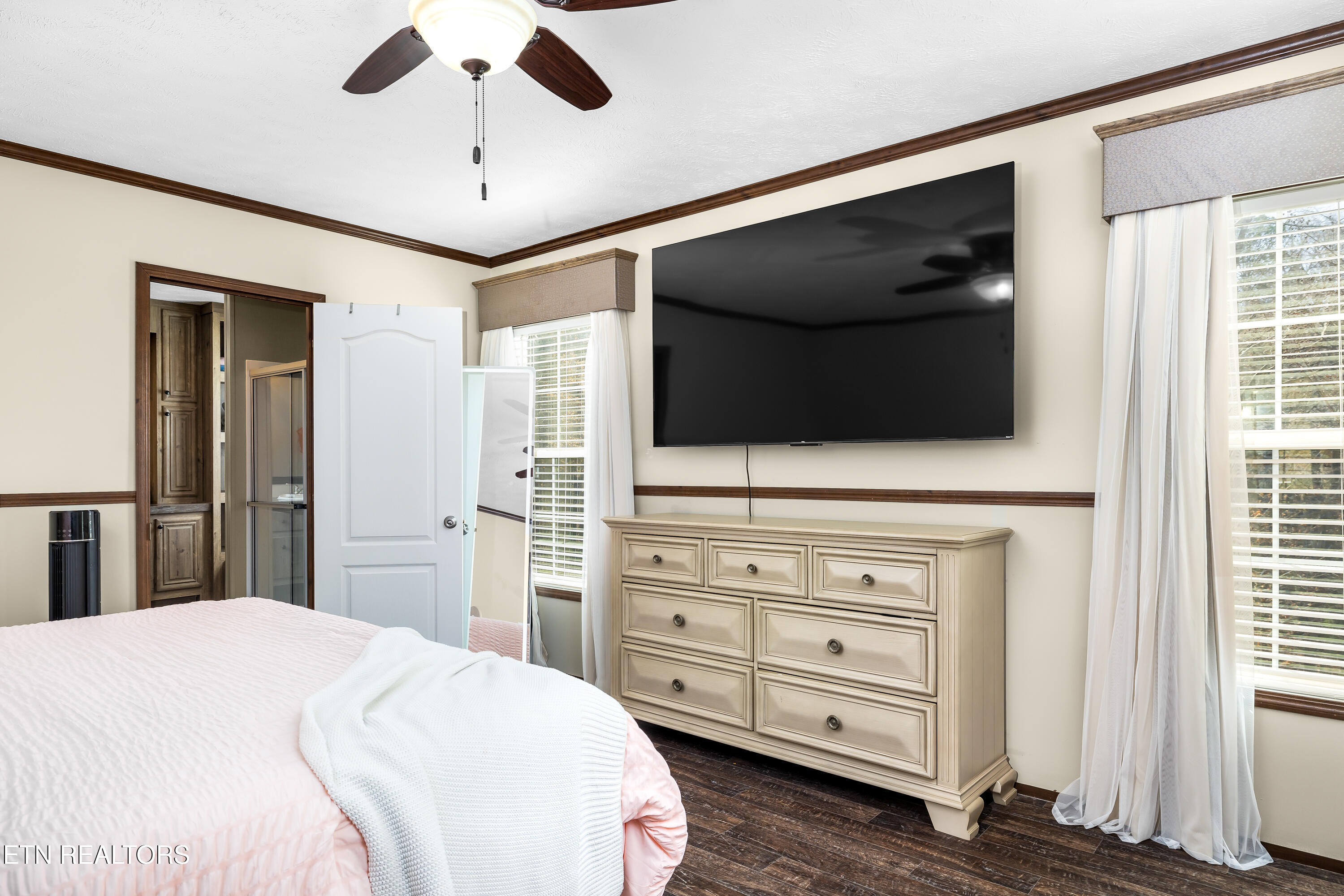 153 Powder House Road Powell, TN 37849 - Photo 14 of 37 153PowderHouseRd-26