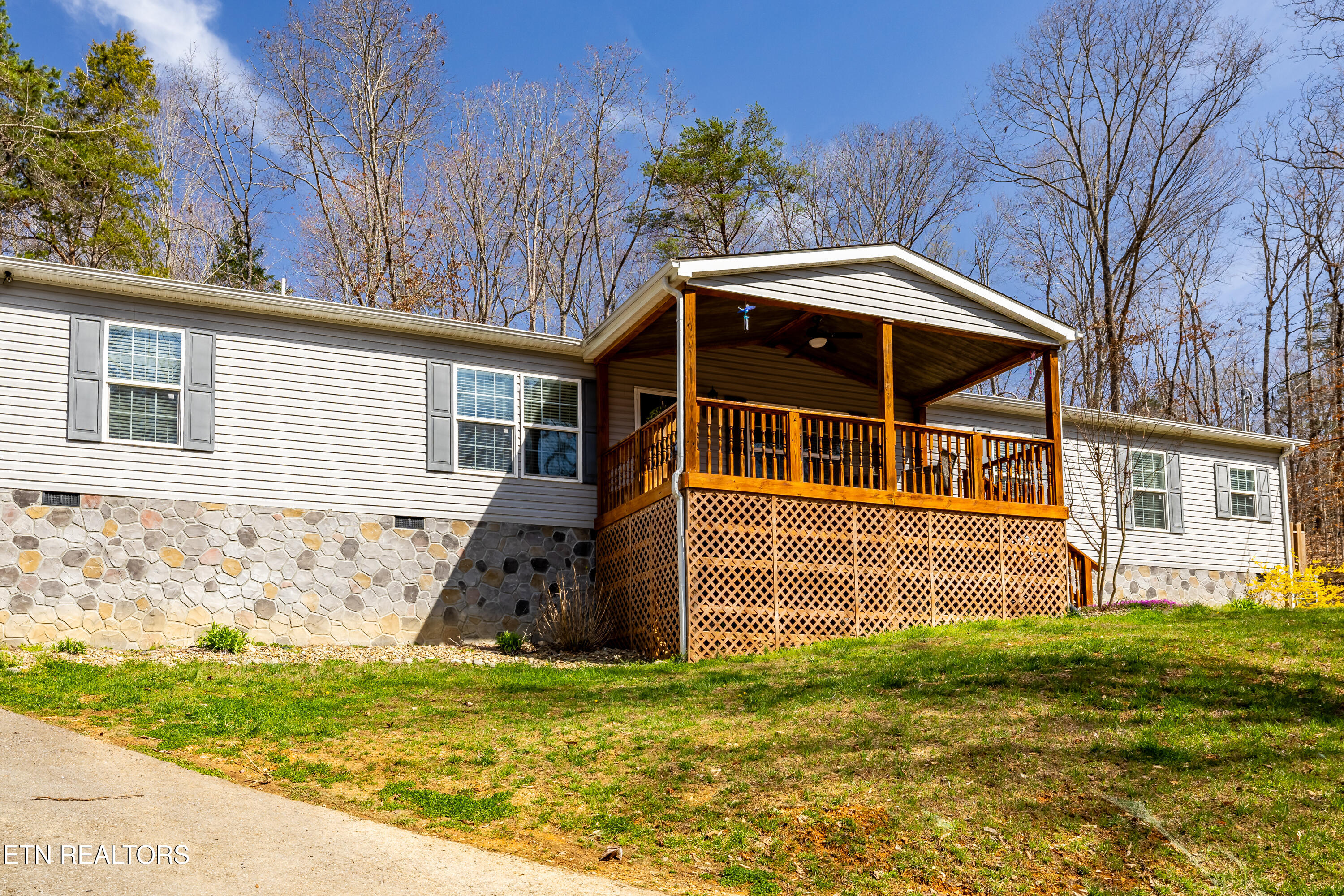 153 Powder House Road Powell, TN 37849 - Photo 26 of 37 153PowderHouseRd-30