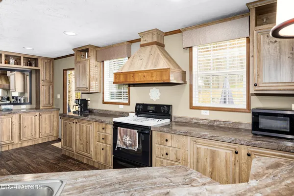 $329,900 | 153 Powder House Road, Powell, TN 37849