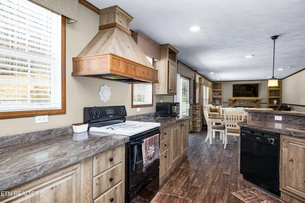 $329,900 | 153 Powder House Road, Powell, TN 37849
