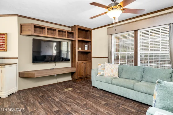 $329,900 | 153 Powder House Road, Powell, TN 37849