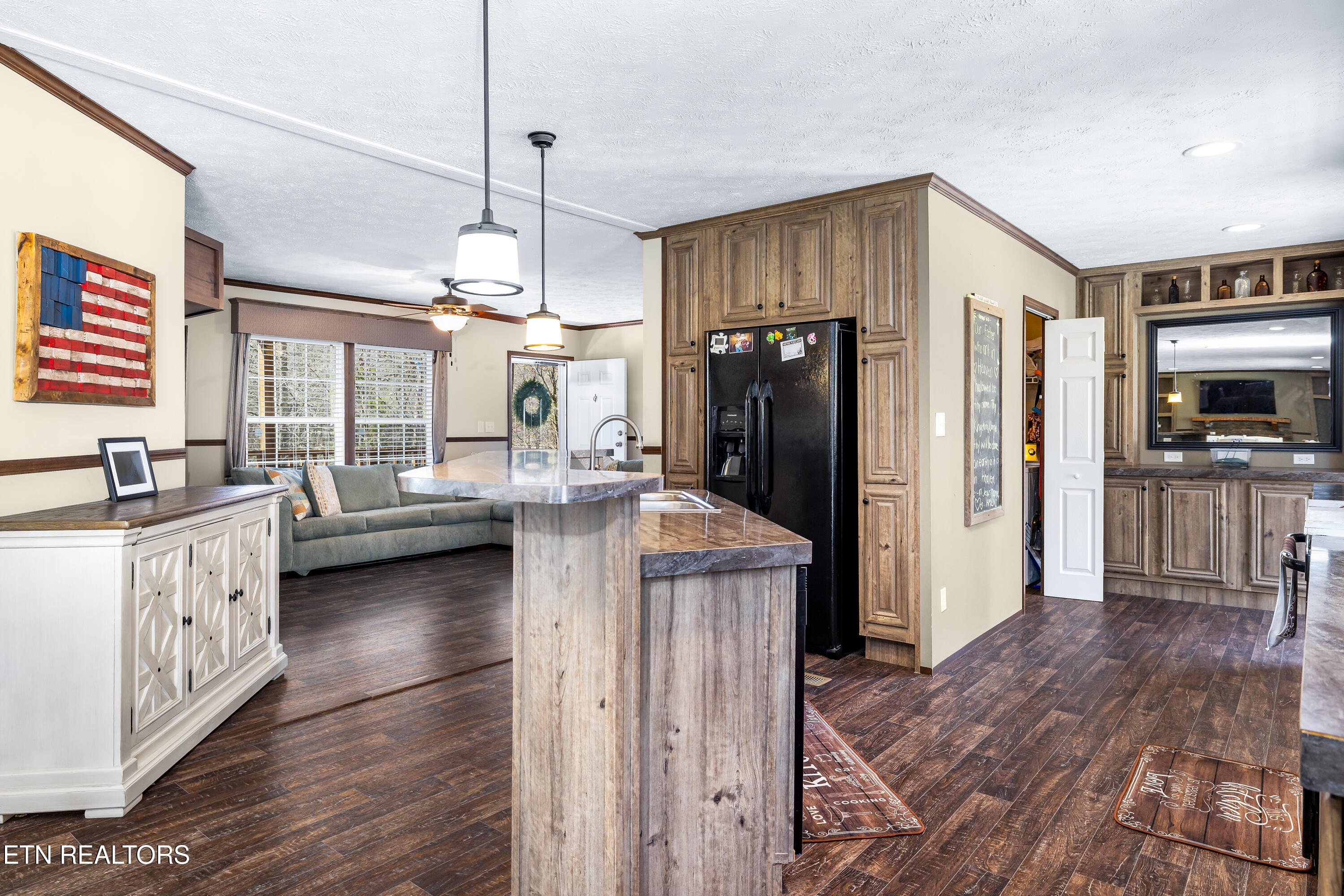 153 Powder House Road Powell, TN 37849 - Photo 10 of 37 153PowderHouseRd-16