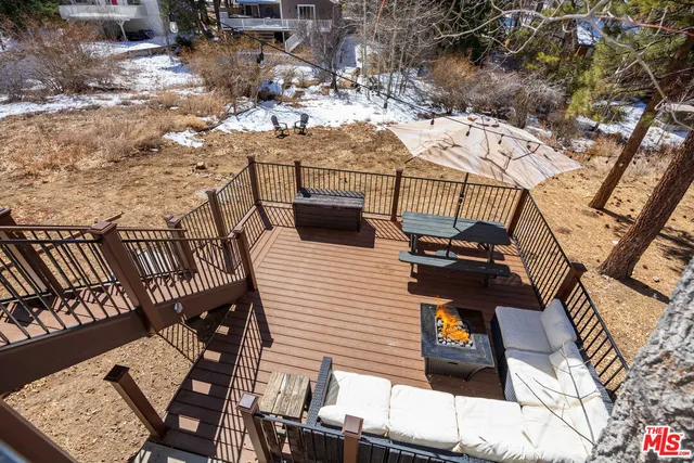 a picture of city view