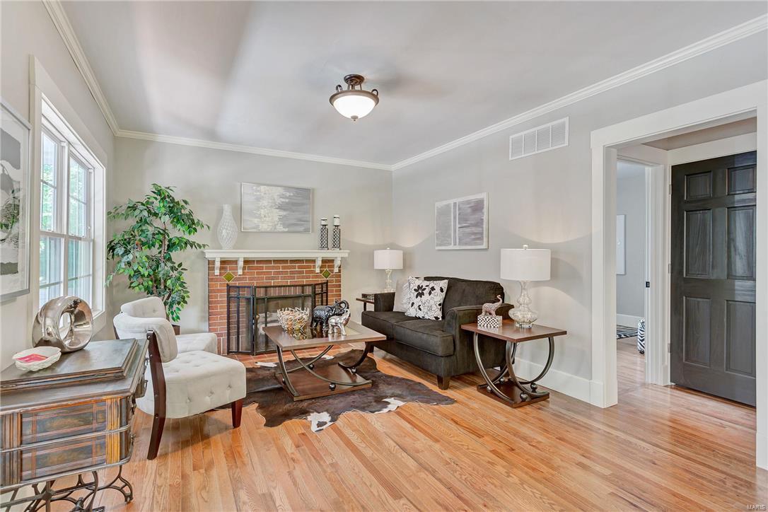 597 Ridge Avenue St. Louis, MO 63119 - Photo 5 of 19 Gallery Image 5