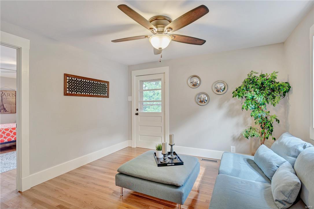 597 Ridge Avenue St. Louis, MO 63119 - Photo 10 of 19 Gallery Image 10