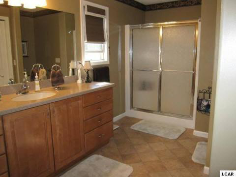 1651 Rivers Edge Court Adrian, MI 49221 - Photo 13 of 16 20027862-12.JPG