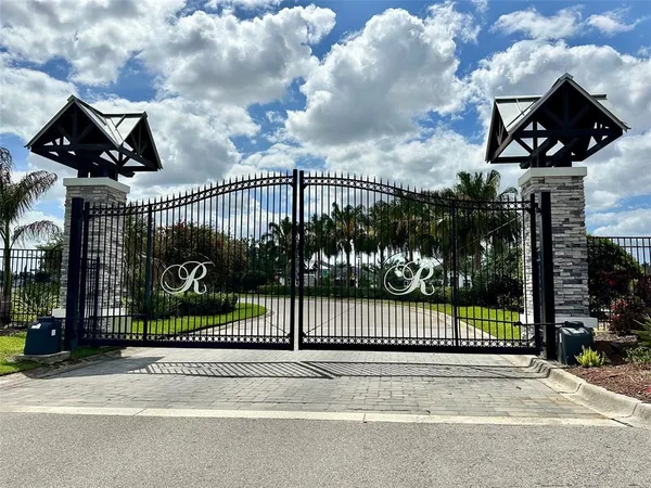 $939,000 | 16007 39th Glen East, Parrish, FL 34219