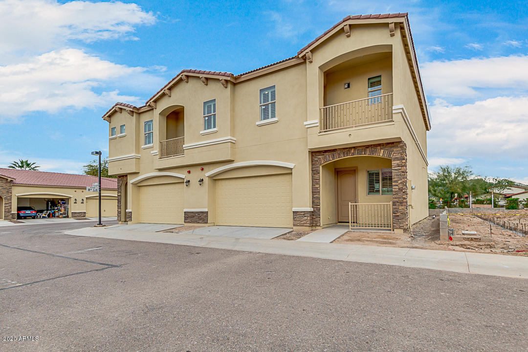 8976 North 8th Drive Phoenix, AZ 85021 - Photo 2 of 25 Entry