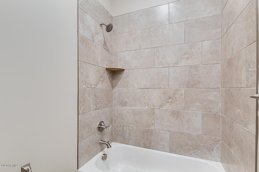 8976 North 8th Drive Phoenix, AZ 85021 - Photo 22 of 25 2nd Bath