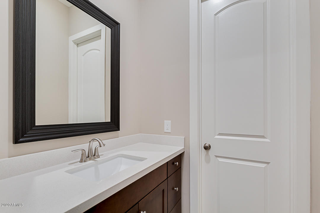 8976 North 8th Drive Phoenix, AZ 85021 - Photo 23 of 25 2nd Bath