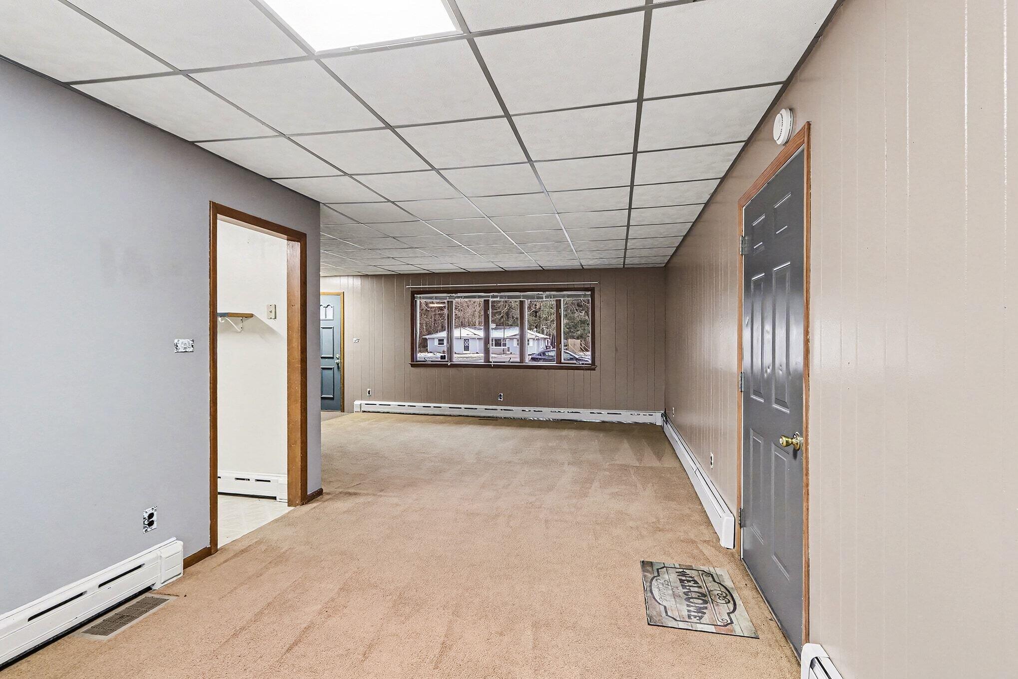 57219 Pinery Road Hartford, MI 49057 - Photo 3 of 20 003_file_6146