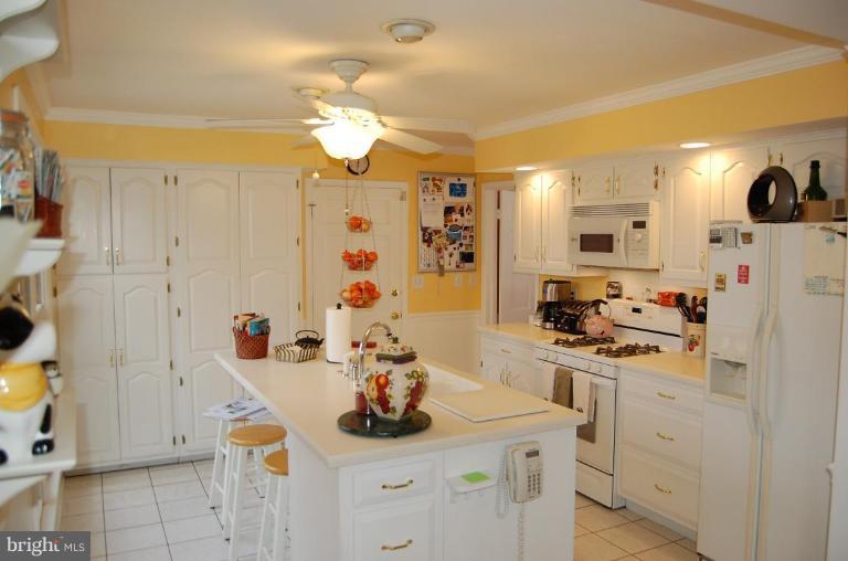 2207 Pot Spring Road Lutherville-Timonium, MD 21093 - Photo 15 of 29 Kitchen