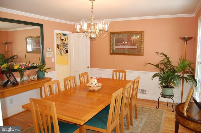 2207 Pot Spring Road Lutherville-Timonium, MD 21093 - Photo 3 of 29 Dining Room