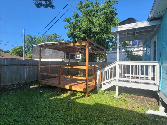 $2,950 | 3919 Avenue O, Galveston, TX 77550