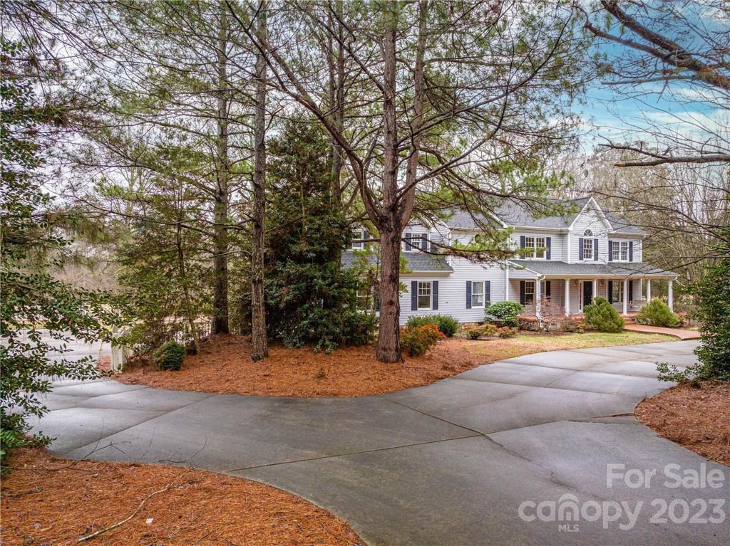 391 Lithia Inn Road Lincolnton, NC 28092 - Photo 5 of 42 Gallery Image 5