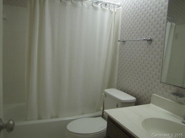 9415 Vicksburg Road Charlotte, NC 28210 - Photo 11 of 16