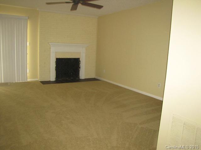 9415 Vicksburg Road Charlotte, NC 28210 - Photo 5 of 16
