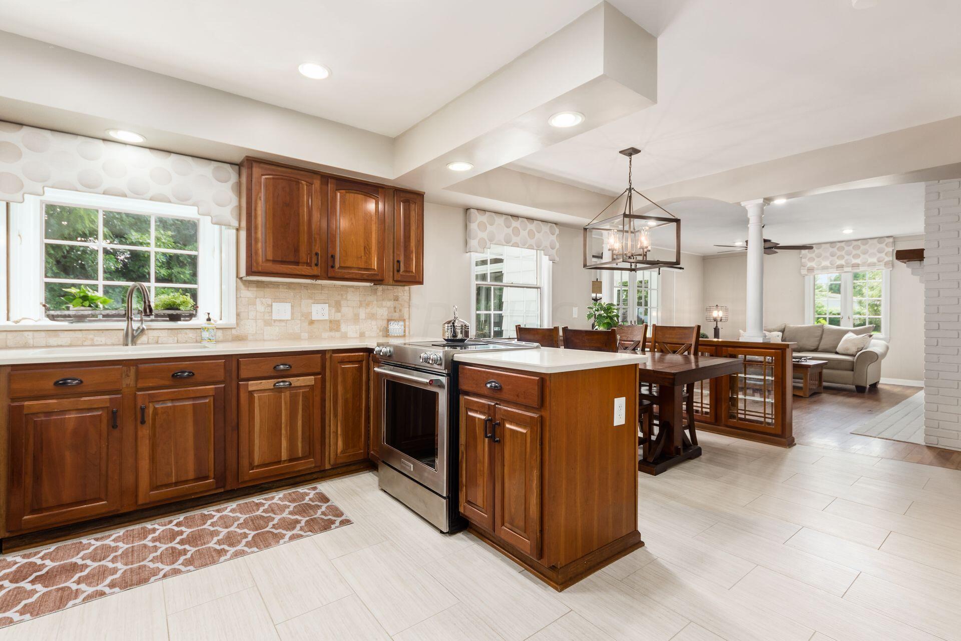 4220 Camborne Road Columbus, OH 43220 - Photo 6 of 45 OPEN KITCHEN SPACE!