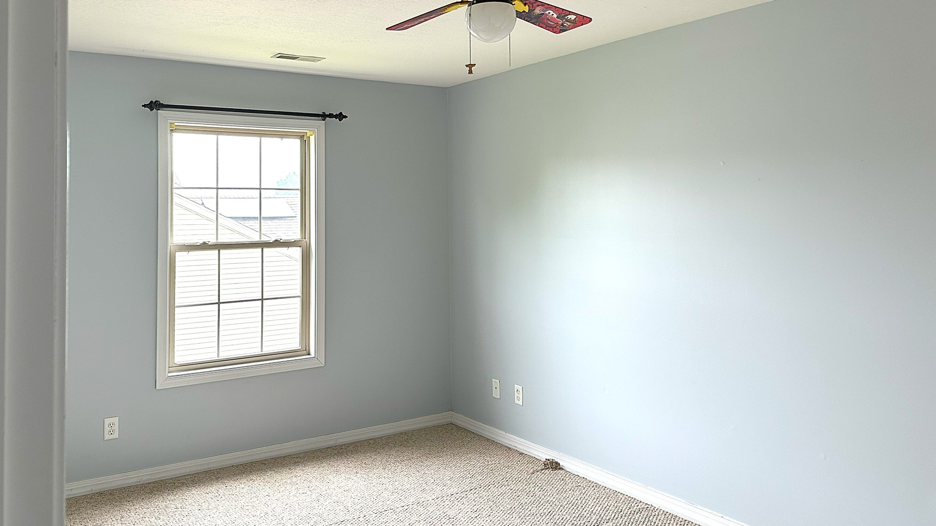 806 Cobblefield Road Champaign, IL 61822 - Photo 11 of 20 an empty room with a window