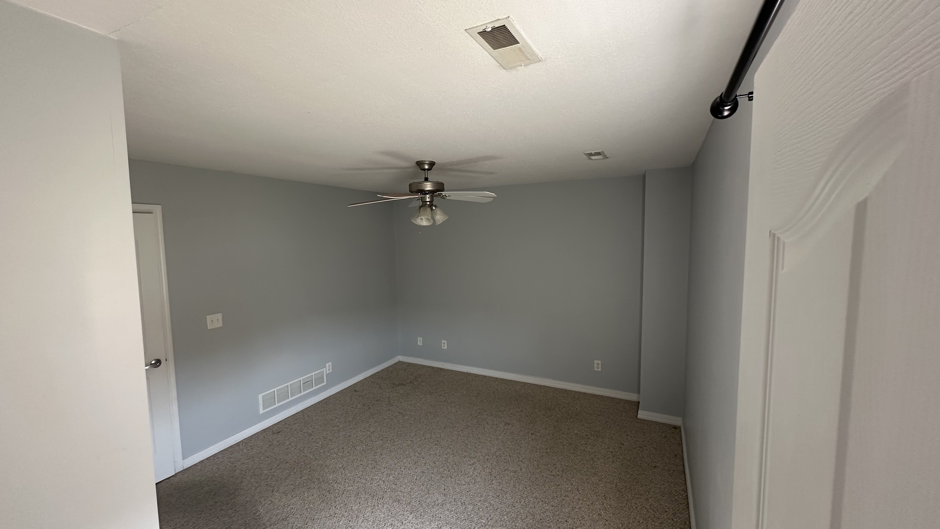 806 Cobblefield Road Champaign, IL 61822 - Photo 10 of 20 wooden floor in an empty room